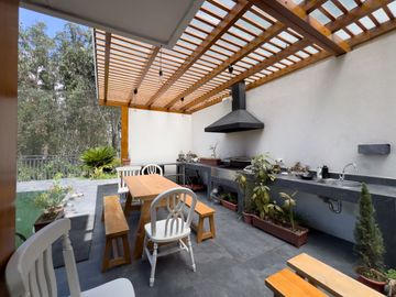vendo preciosa casa de lujo en San Patricio, Cumbayá