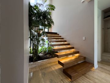 vendo preciosa casa de lujo en San Patricio, Cumbayá