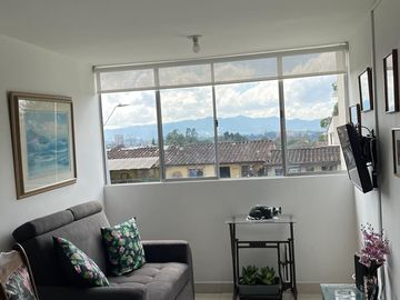 HERMOSO APARTAMENTO EN RIONEGRO ANTIOQUIA, EXCELENTE ESTADO