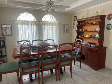 VENDO LINDA CASA EN COSTA DE ORO SALINAS