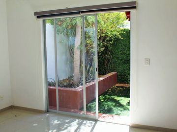 CASA EN VENTA EN LOMAS DEL MARQUÉS