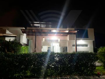 OPORTUNIDAD!!! SE VENDE LINDA CASA DE CAMPO Y PLAYA EN CONDOMINIO DE CHOCALLA