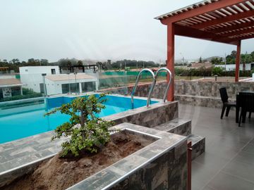 OPORTUNIDAD!!! SE VENDE LINDA CASA DE CAMPO Y PLAYA EN CONDOMINIO DE CHOCALLA