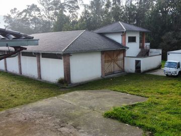 VENDO QUINTA EN MACHACHI - HUALILAGUA