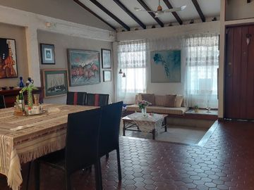 En venta bonita casa de 4 dormitorios en Kennedy Nueva