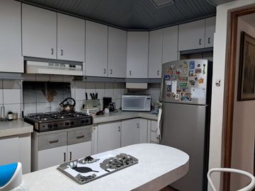 En venta bonita casa de 4 dormitorios en Kennedy Nueva