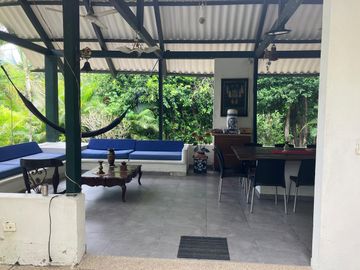 VENTA DE CASA QUINTA EN CARMEN DE APICALA CON PISCINA PRIVADA