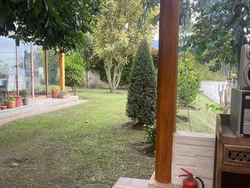 HERMOSA CASA EN CUMBAYA EXCELENTE UBICACION