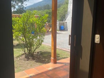 HERMOSA CASA EN CUMBAYA EXCELENTE UBICACION