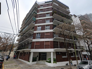 Excelente Departamento de frente, de 5 ambientes hy amueblado:
