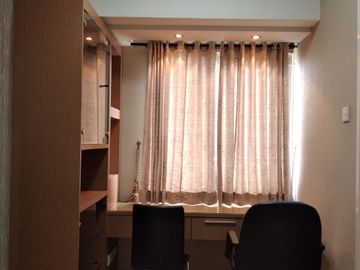 DISEWAKAN WATERPLACE RESIDENCE TOWER F 3BR FURNISHED LANTAI SEDANG
