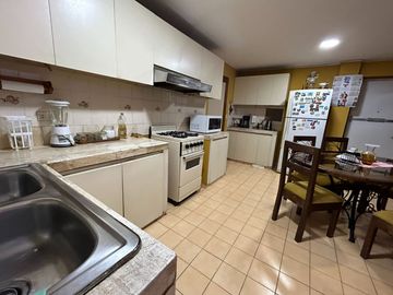 DEPARTAMENTO FTE A PARQUE- LOS ALAMOS DE MONTERRICO-CERCA UPC-ESAN-AV. PRIMAVERA