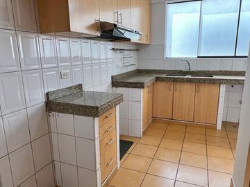 DUPLEX OCASION -MONTERRICO CERCA AV. PRIMAVERA-UPC-ESAN