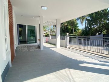 4 Bedroom House in Saraphi for Sale