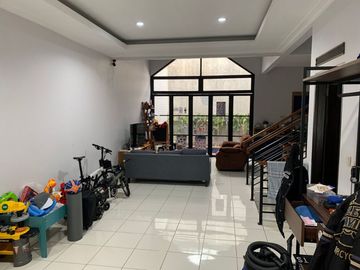 DIJUAL RUMAH KOKOH MINIMALIS 2 LANTAI SIAP HUNI @ AREA GUNUNGBATU SAYAP PASTEUR BANDUNG