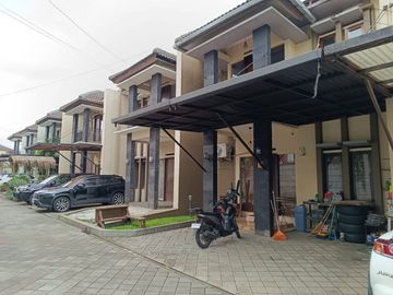 DIJUAL RUMAH KOKOH MINIMALIS 2 LANTAI SIAP HUNI @ AREA GUNUNGBATU SAYAP PASTEUR BANDUNG