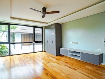 🌟 FOR SALE: House & Lot with Infinity Pool in Ayala Westgrove Heights, Silang, Cavite 🌟