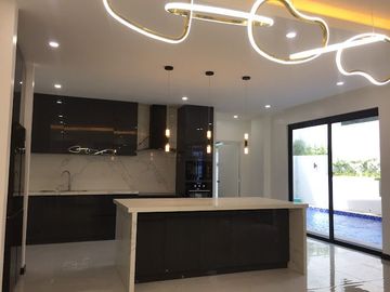 🌟 FOR SALE: Three-Storey House with Basement in Ayala Westgrove Heights, Silang, Cavite 🌟