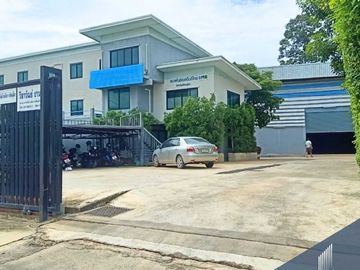 Showroom for sale on the main road, land size 1-2-38.00 rai, Wang Thong, Phitsanulok.