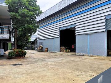 Showroom for sale on the main road, land size 1-2-38.00 rai, Wang Thong, Phitsanulok.