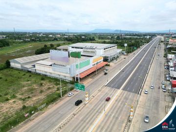 Land for sale with buildings, showroom building, warehouse, on Mittraphap Road (Phitsanulok-Wang Thong)