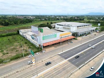 Land for sale with buildings, showroom building, warehouse, on Mittraphap Road (Phitsanulok-Wang Thong)