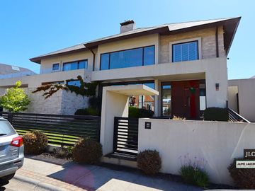 Casa en venta en El Venado, San Pedro de la Paz