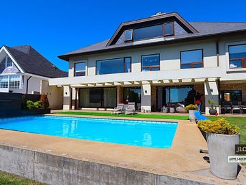 Casa en venta en El Venado, San Pedro de la Paz