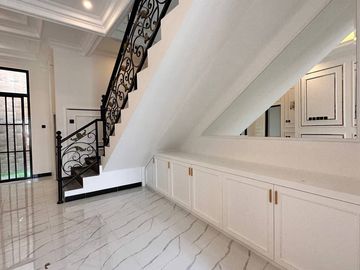 Rumah Dijual Rooftop Kebagusan Pasar Minggu Jakarta Selatan Dekat Stasiun & Jl TB Simatupang [AR108]