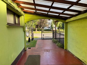 Venta Amplia Casa para uso Comercial cercana al Hospital