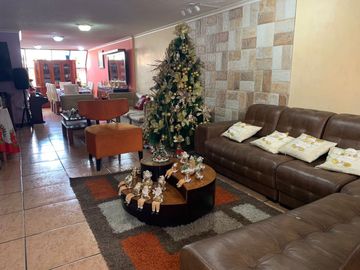 Venta Casa Independiente sector San Carlos parque Ingles