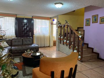 Venta Casa Independiente sector San Carlos parque Ingles