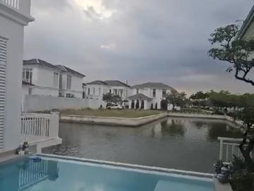 Samborondon, Venta de hermosa casa 4 dormitorios con piscina vista al lago