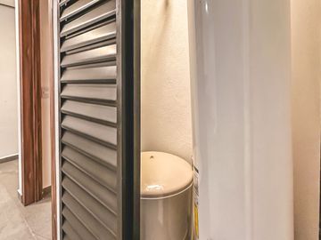 CASA EN VENTA EN LOMAS DE ANGELÓPOLIS II. PARQUE BRUSELAS.