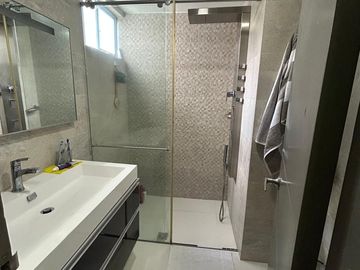 VENDO APARTAMENTO EDIFICIO VICENZA EN CABECERA DEL LLANO BUCARAMANGA