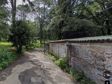 Casa ubicada en Pueblo 3 Marías, Huitzialac Morelos, con 4 recamaras y 870m2, A unos minutos de parque los columpios.
