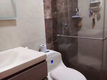 VENDO CASA BIFAMILIAR EN VILLACOLOMBIA CALI