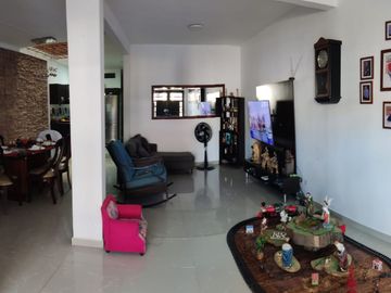VENDO CASA BIFAMILIAR EN VILLACOLOMBIA CALI