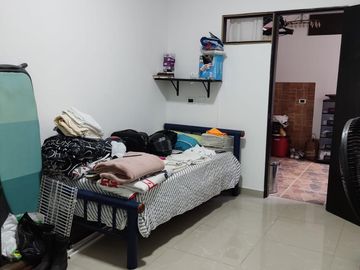 VENDO CASA BIFAMILIAR EN VILLACOLOMBIA CALI