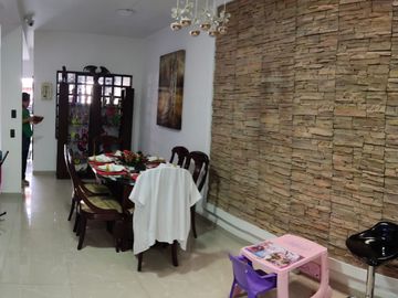 VENDO CASA BIFAMILIAR EN VILLACOLOMBIA CALI