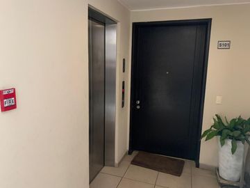 DEPARTAMENTO VENTA 1ER PISO TERRAZA SURCO, PARRILLA
