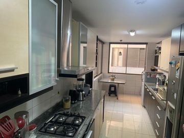 DEPARTAMENTO VENTA 1ER PISO TERRAZA SURCO, PARRILLA