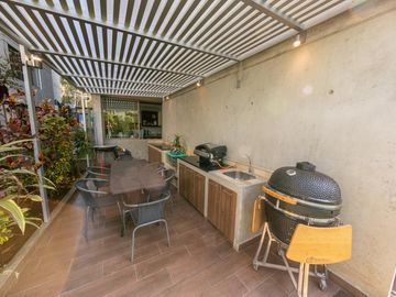 DEPARTAMENTO VENTA 1ER PISO TERRAZA SURCO, PARRILLA