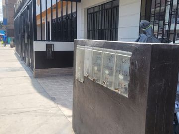 Casa en venta en S.J.L -  Las Flores