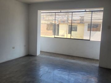 Casa en venta en S.J.L -  Las Flores
