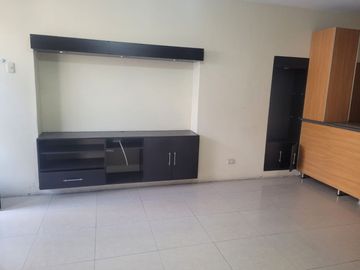 Casa en venta en S.J.L -  Las Flores