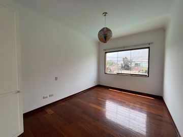 CONDOMINIO DE 4 DORMS - AMPLIAS AREAS COMUNES - 1ERA ETAPA SOL DE LA MOLINA