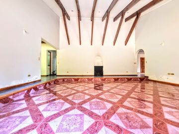 Oportunidad! Gran Casa Sólida 5d/4b Condominio Pr2 Lonquén