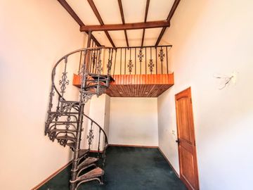 Oportunidad! Gran Casa Sólida 5d/4b Condominio Pr2 Lonquén