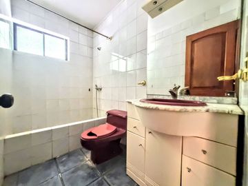 Oportunidad! Gran Casa Sólida 5d/4b Condominio Pr2 Lonquén